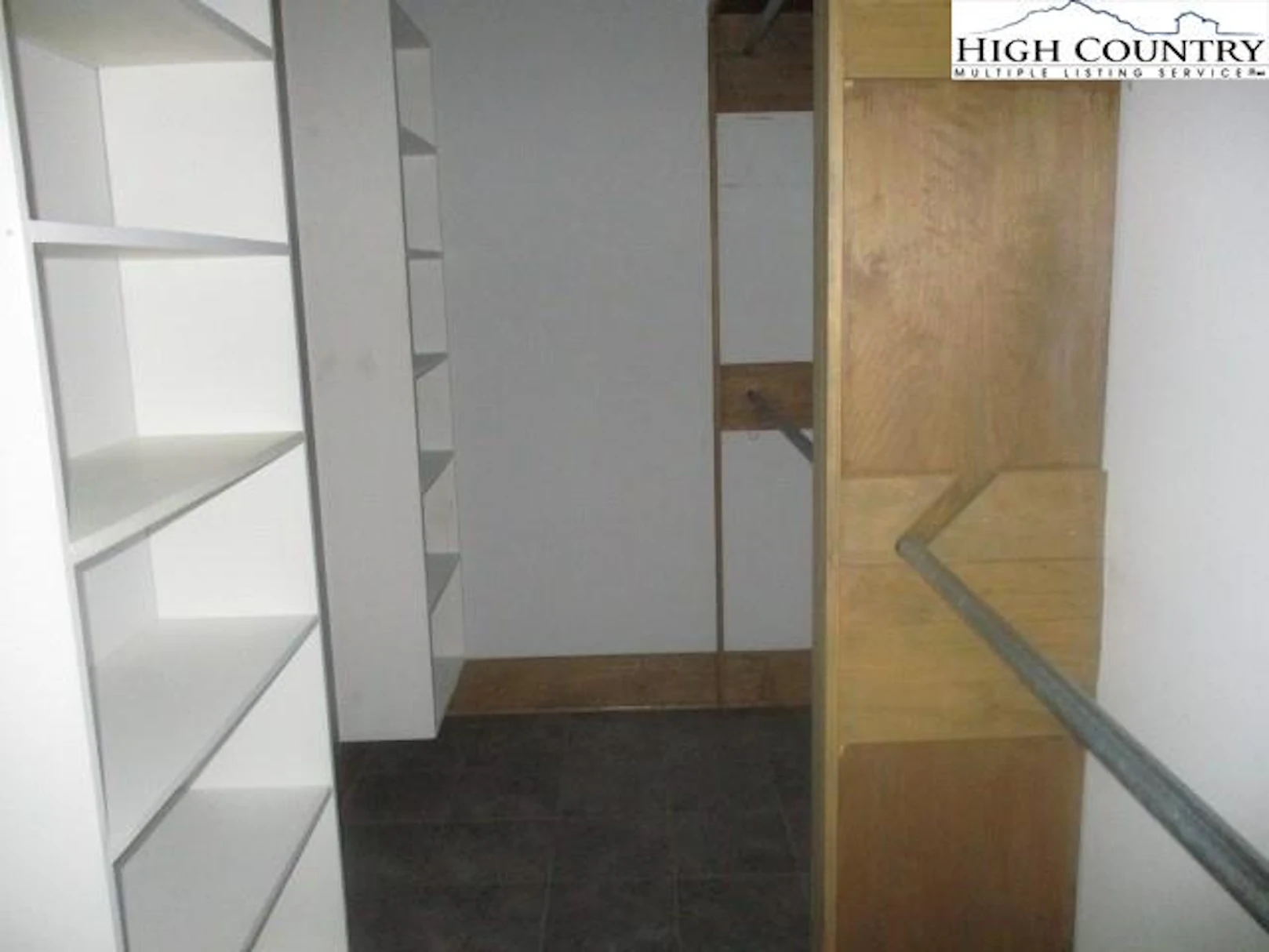 Image number 8 for the current listing