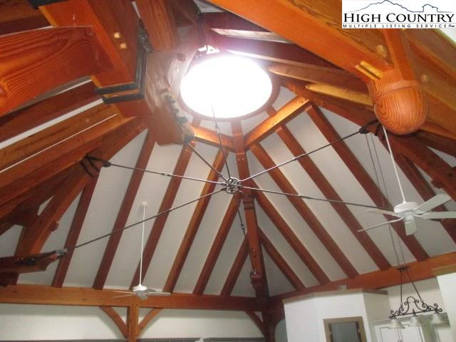 Image number 13 for the current listing