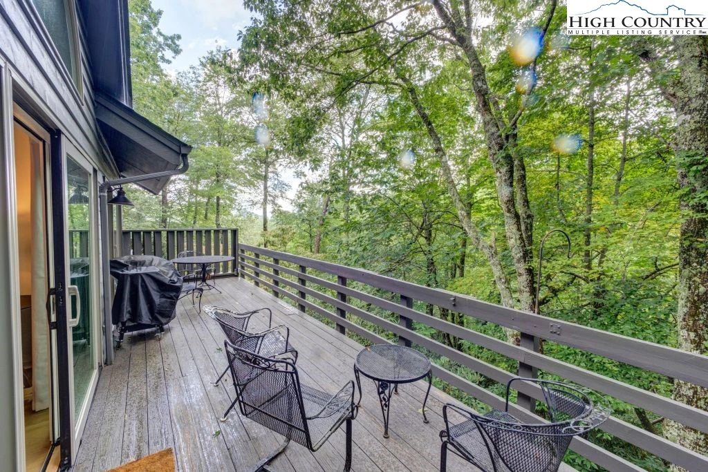 Image number 8 for the current listing