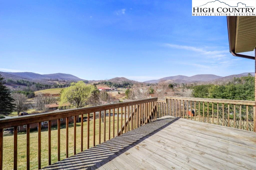 Image number 5 for the current listing
