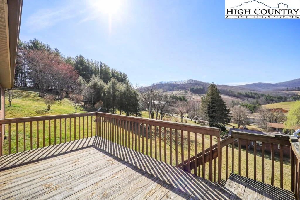Image number 4 for the current listing