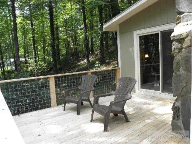 Image number 13 for the current listing