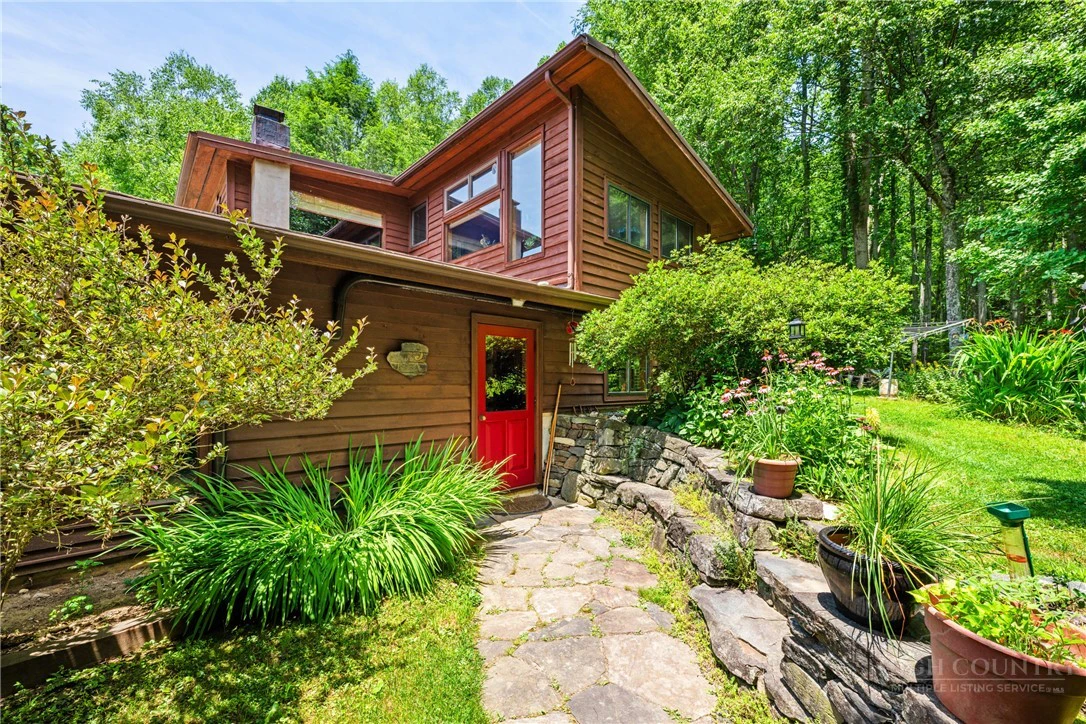 Image number 3 for the current listing