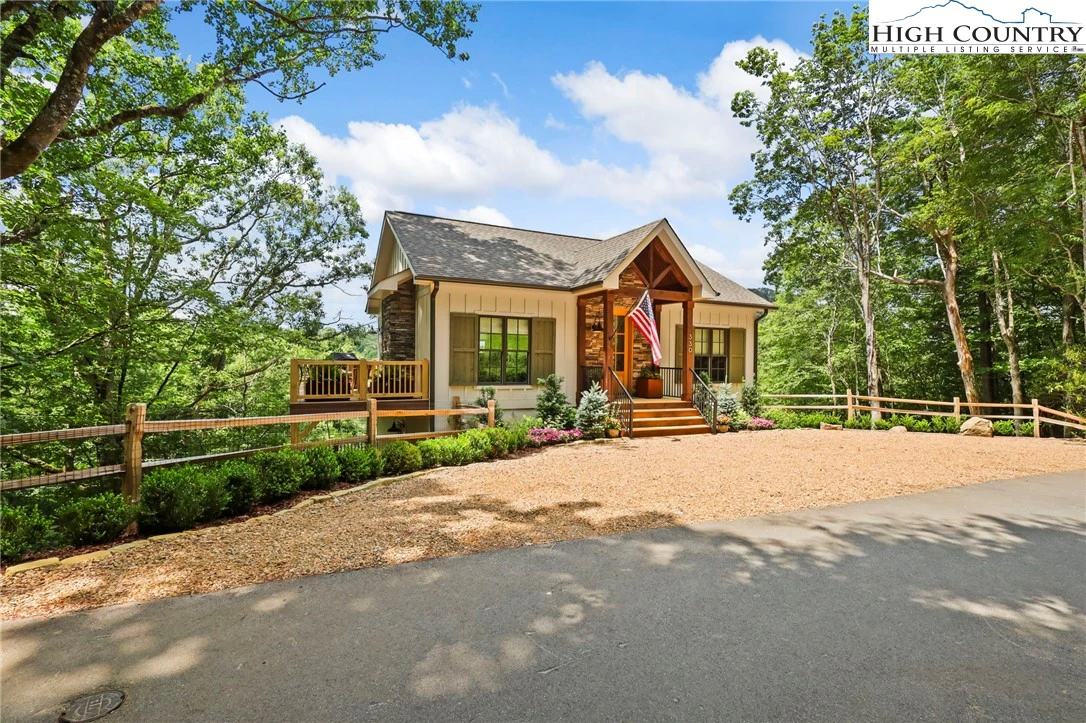 Image number 2 for the current listing