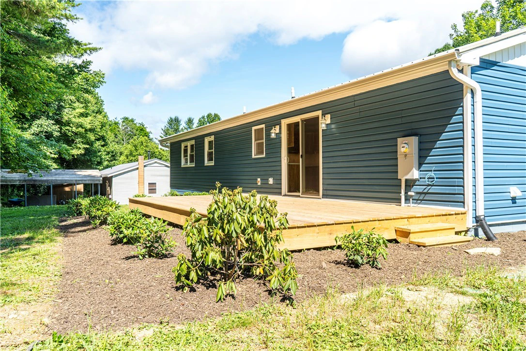 Image number 5 for the current listing