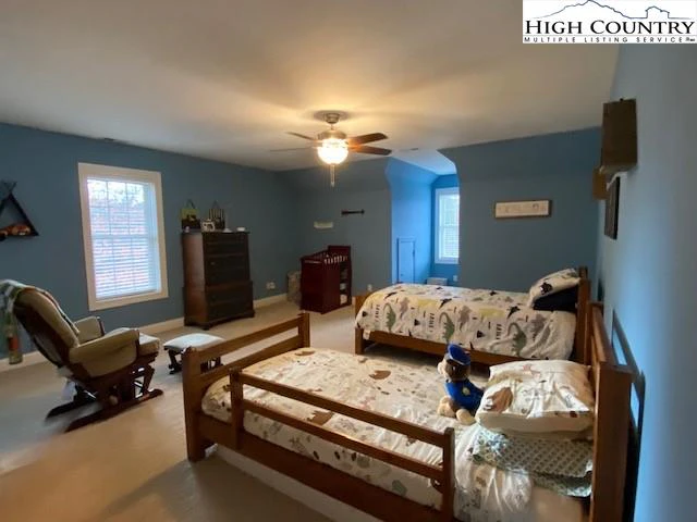 Image number 8 for the current listing