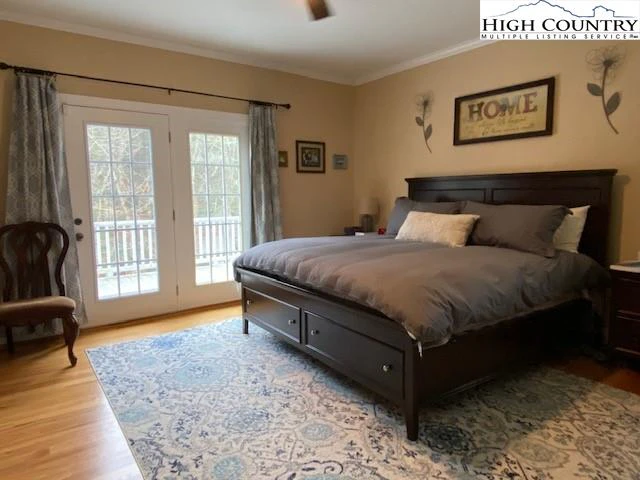 Image number 18 for the current listing