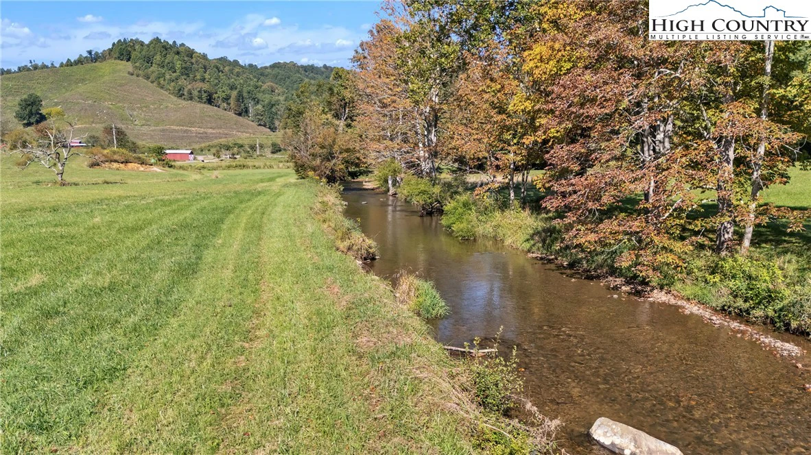 Image number 7 for the current listing