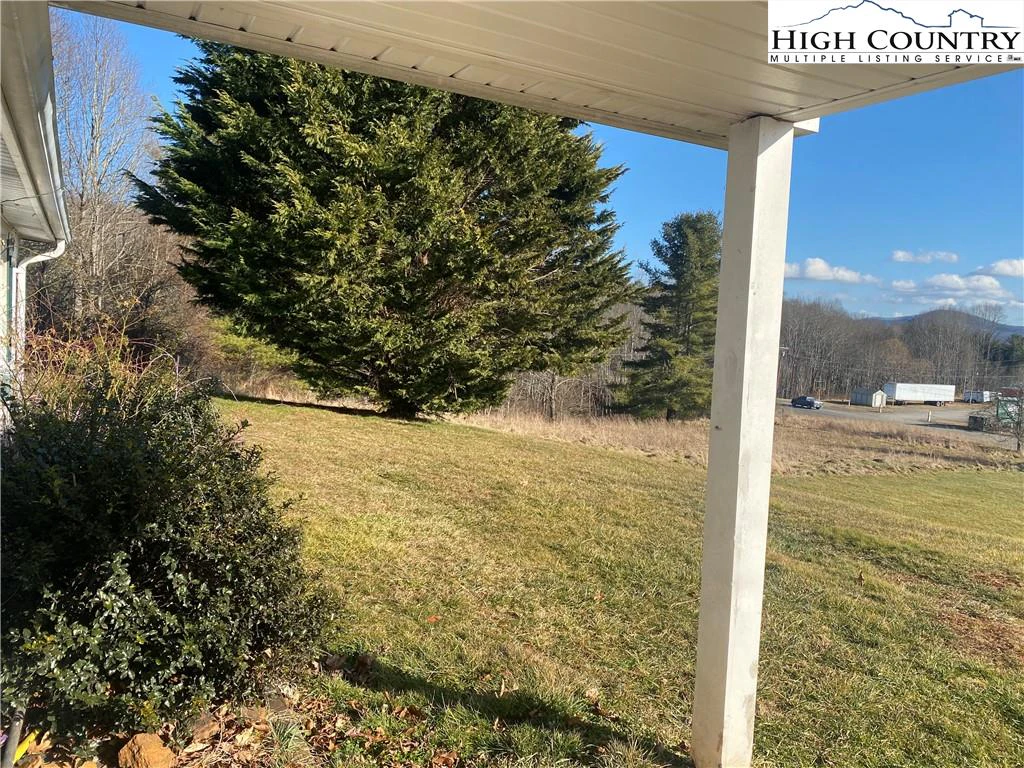Image number 7 for the current listing