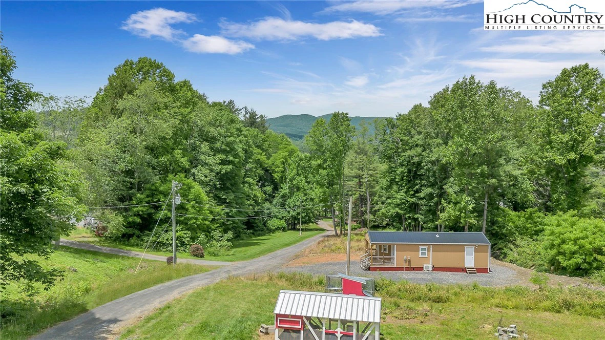 Image number 18 for the current listing