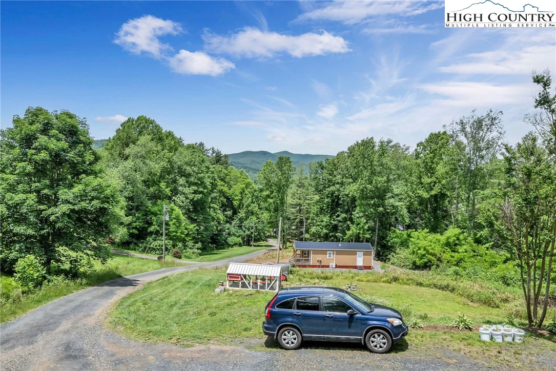 Image number 8 for the current listing