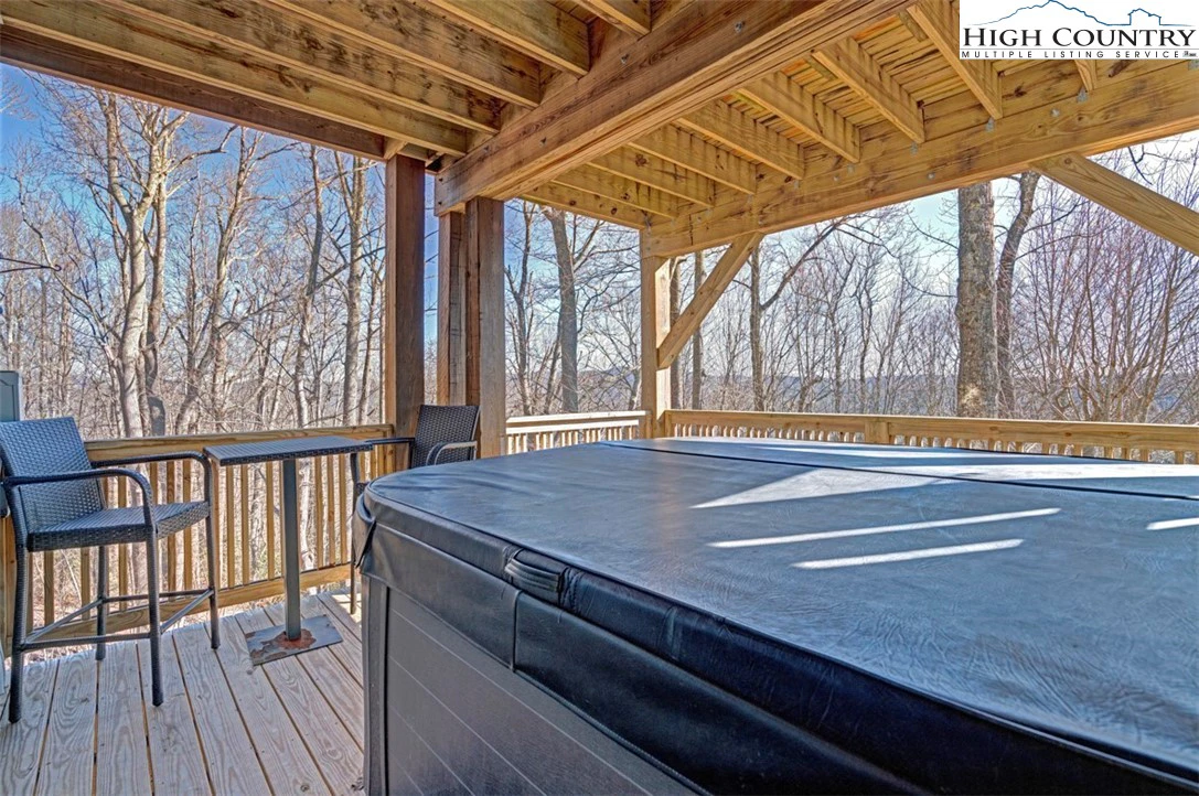Image number 9 for the current listing