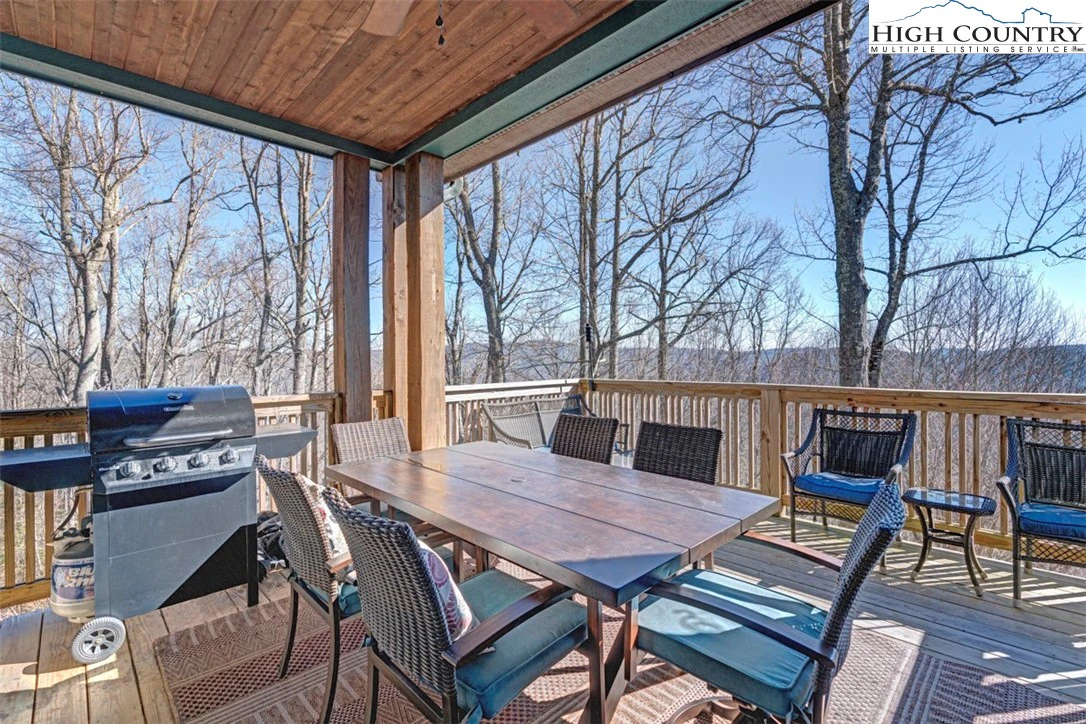 Image number 13 for the current listing