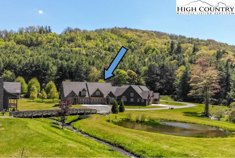 Image number 1 for the current listing