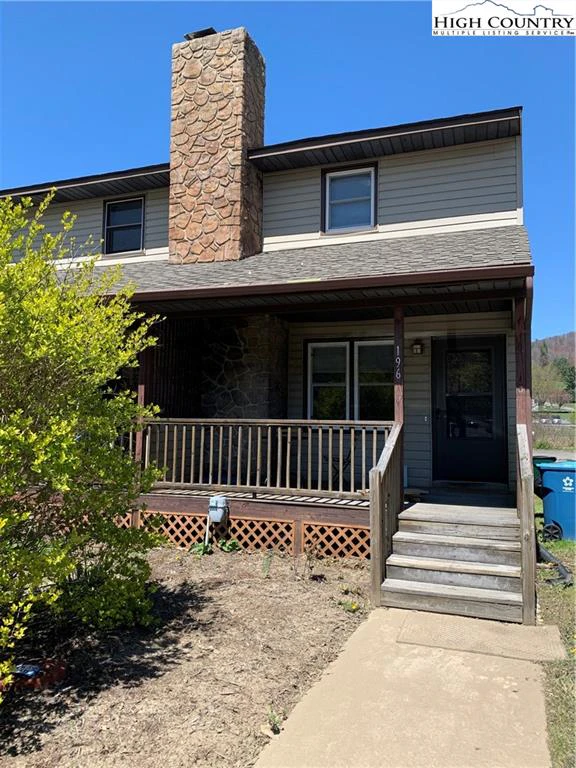 Image number 1 for the current listing