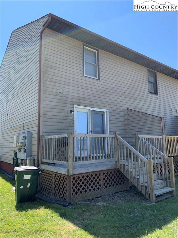 Image number 12 for the current listing