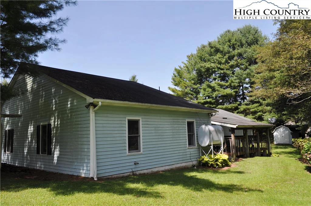 Image number 4 for the current listing