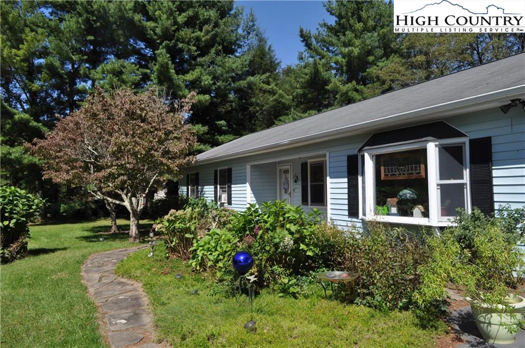 Image number 18 for the current listing