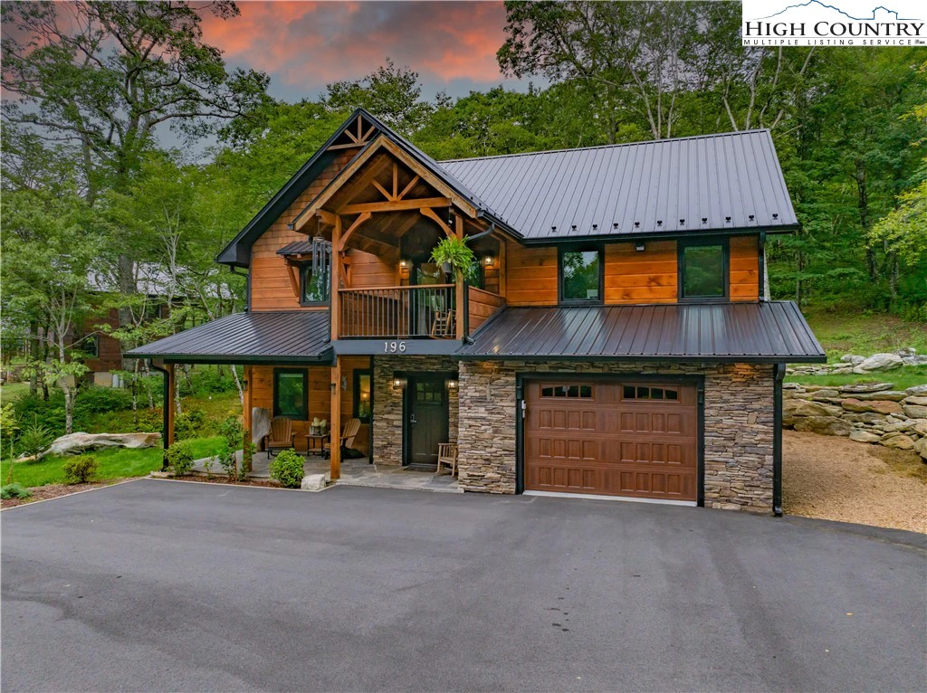 Image number 19 for the current listing