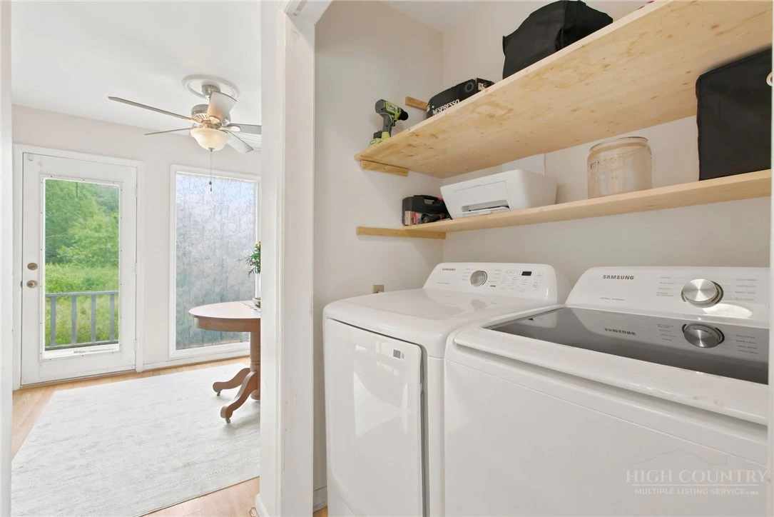 Image number 12 for the current listing