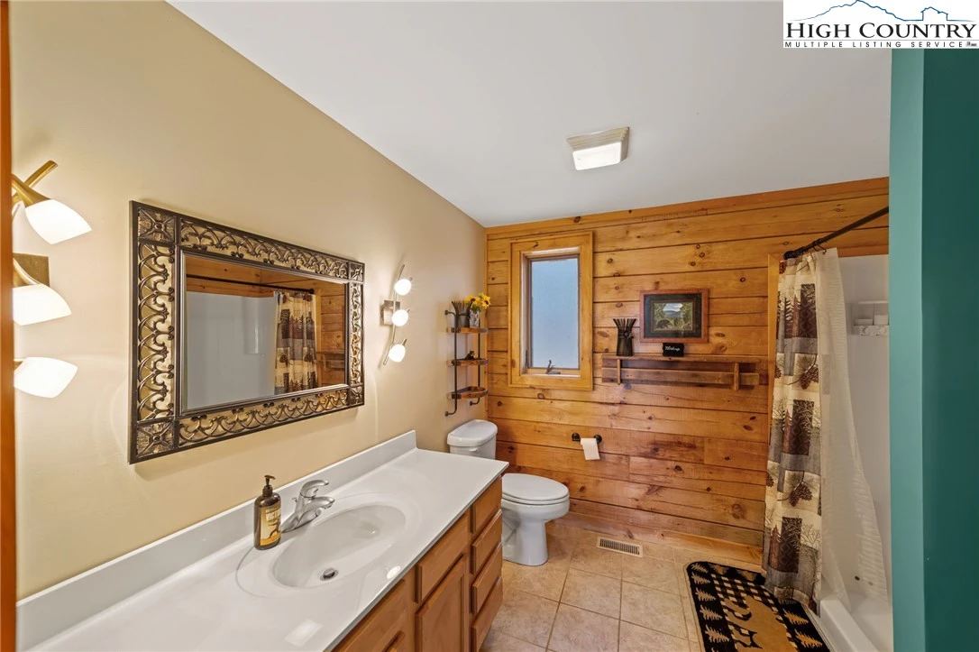 Image number 5 for the current listing