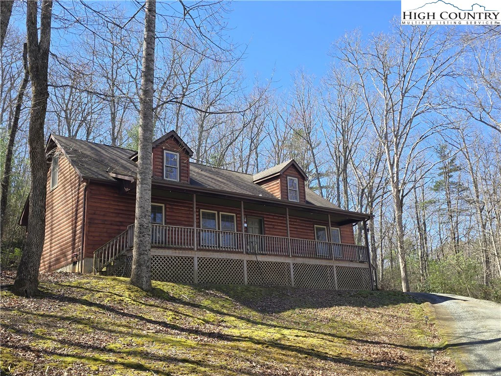 Image number 1 for the current listing