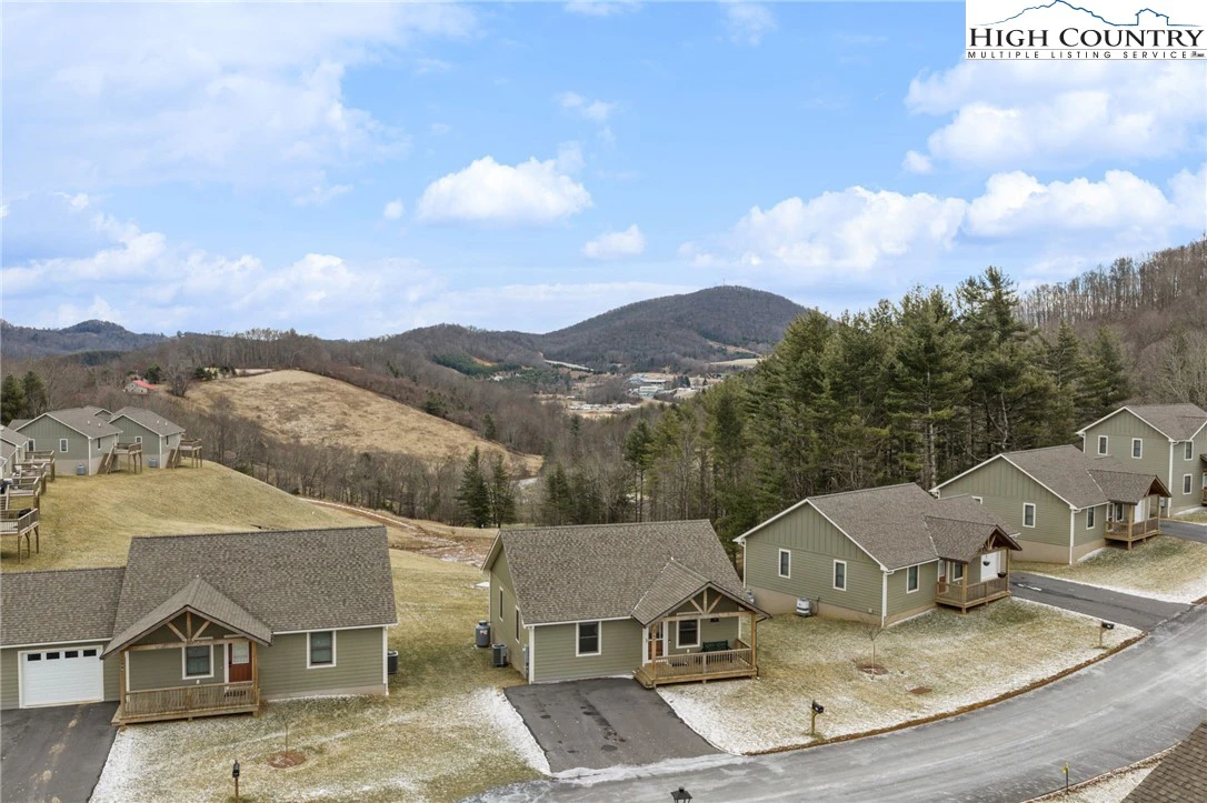 Image number 12 for the current listing