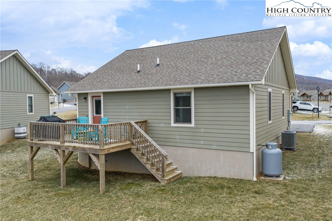 Image number 13 for the current listing