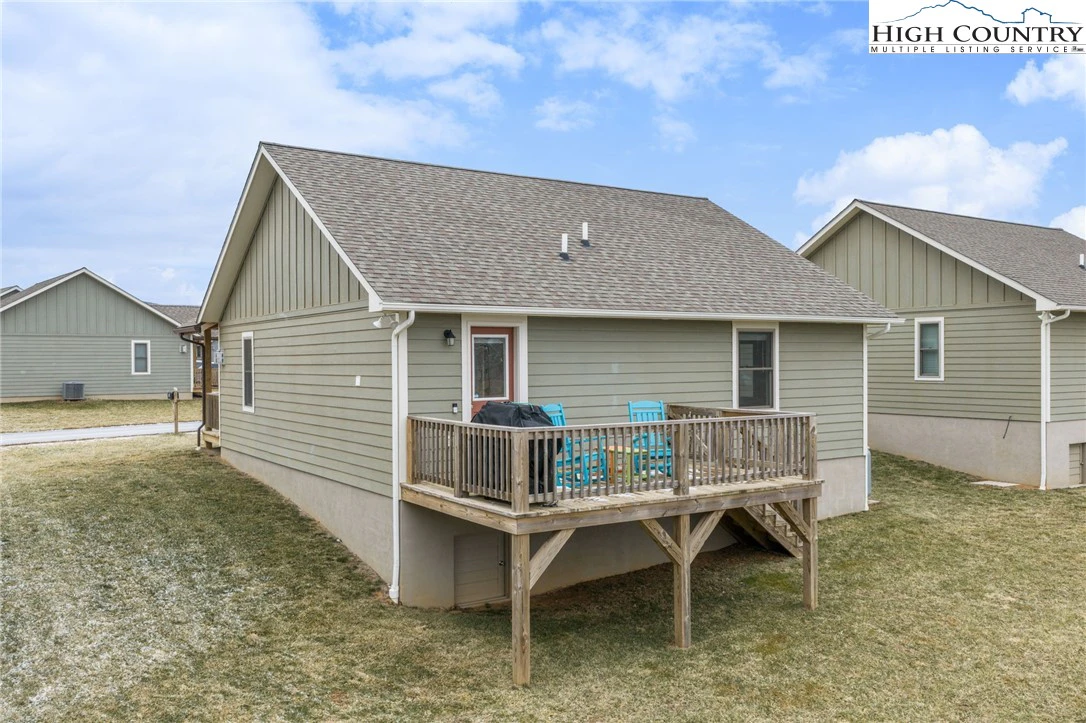 Image number 14 for the current listing