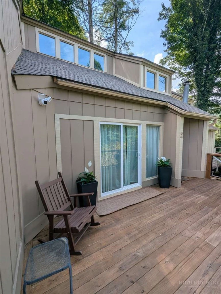 Image number 7 for the current listing
