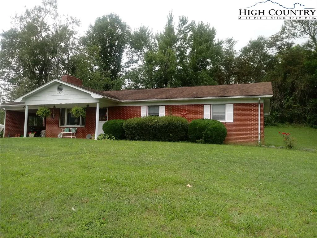 Image number 1 for the current listing