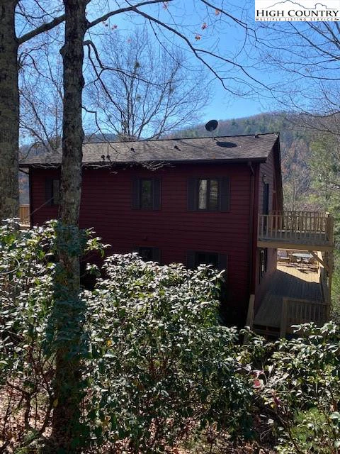 Image number 1 for the current listing