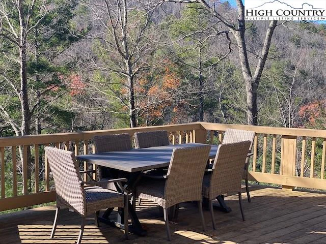 Image number 15 for the current listing