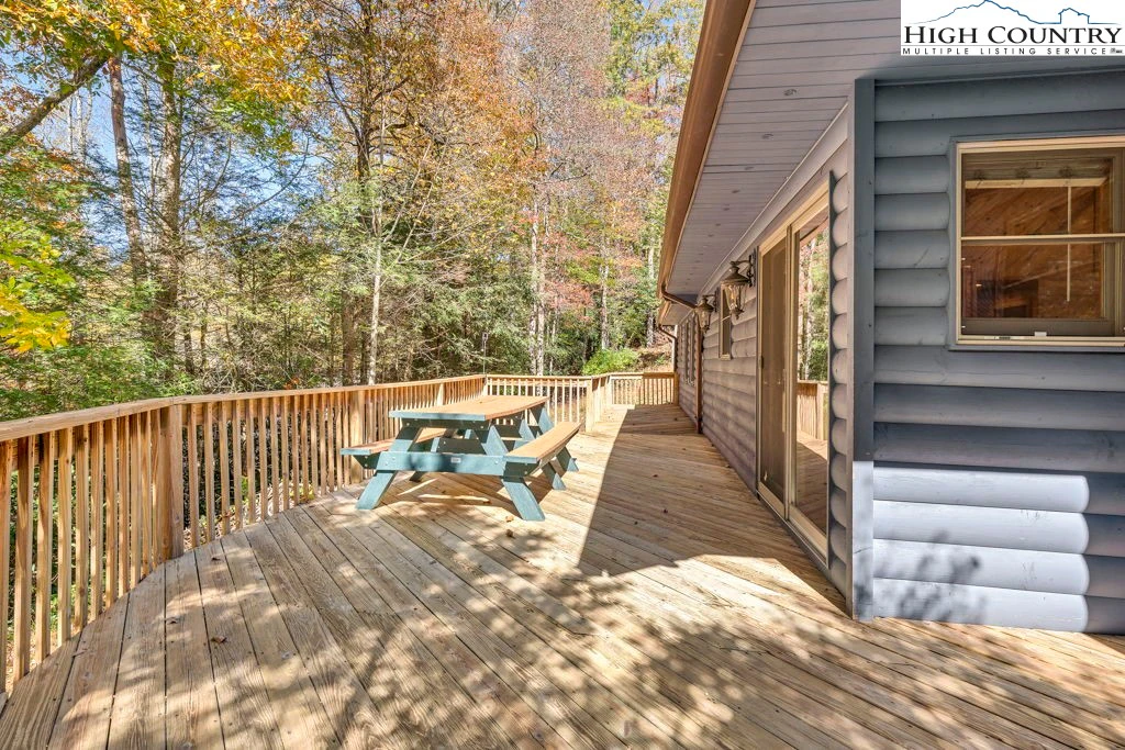 Image number 12 for the current listing