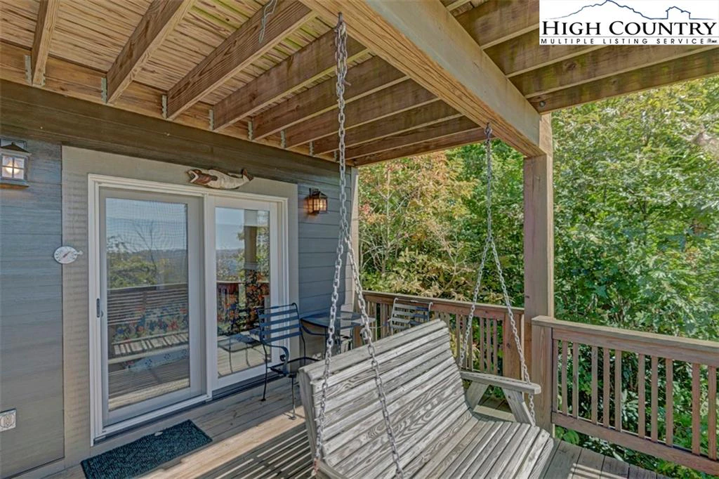 Image number 7 for the current listing