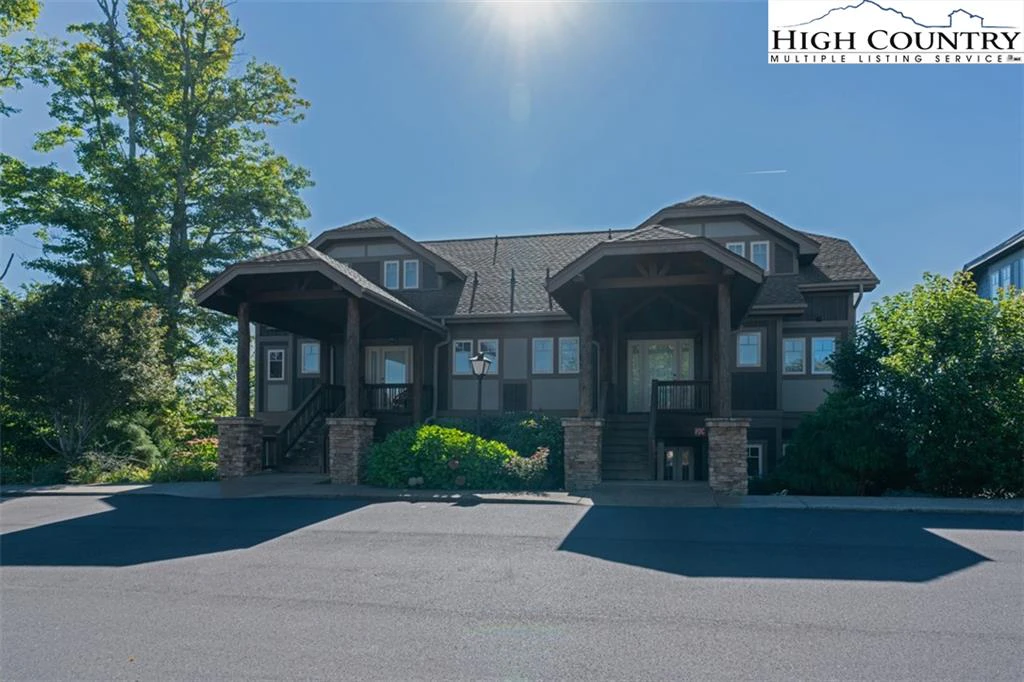 Image number 12 for the current listing