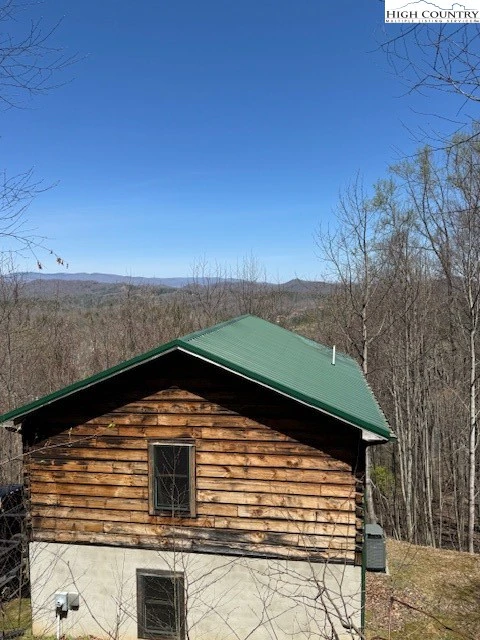 Image number 12 for the current listing