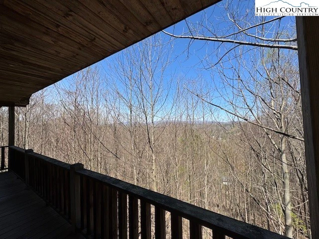 Image number 15 for the current listing