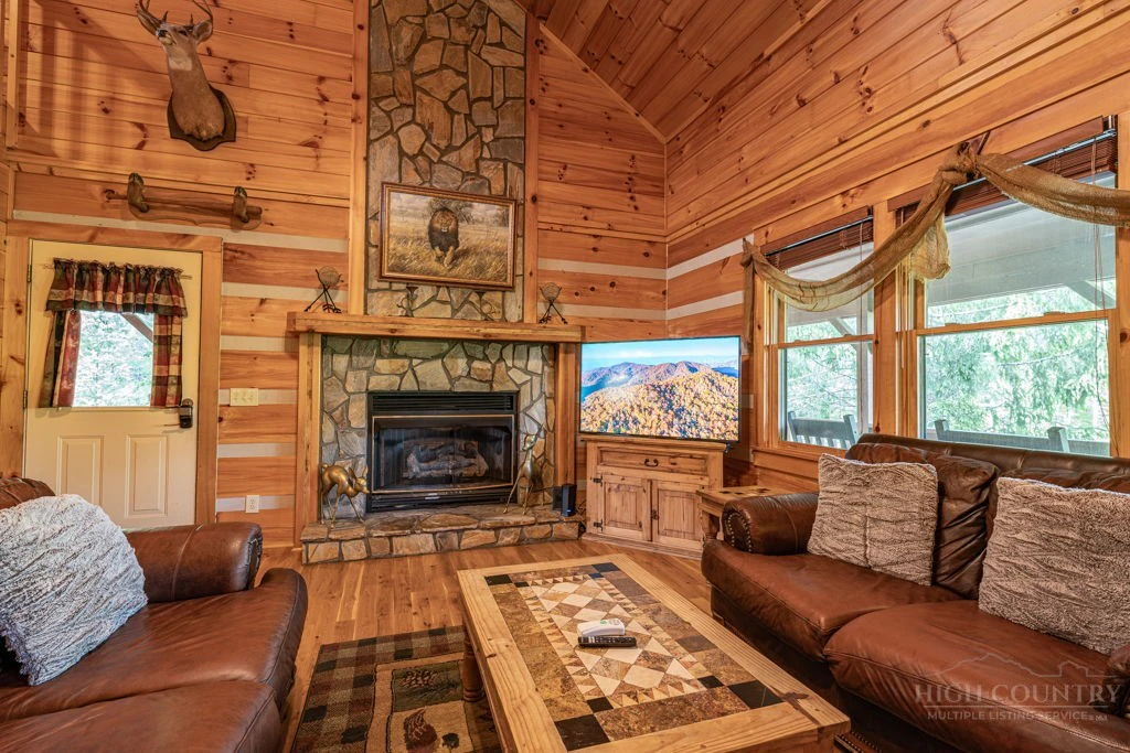 Image number 6 for the current listing