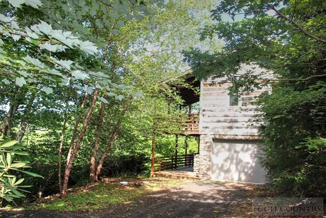 Image number 11 for the current listing