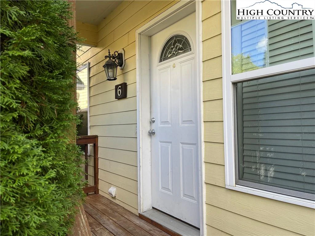 Image number 5 for the current listing