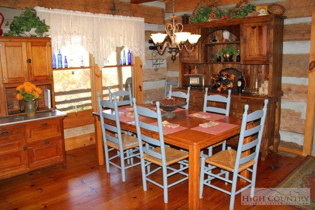 Image number 6 for the current listing