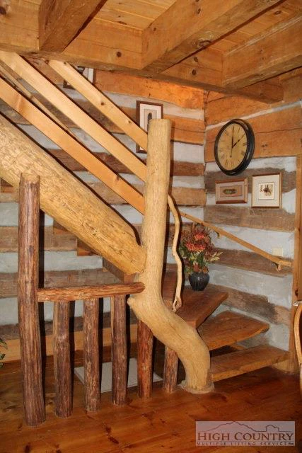 Image number 3 for the current listing