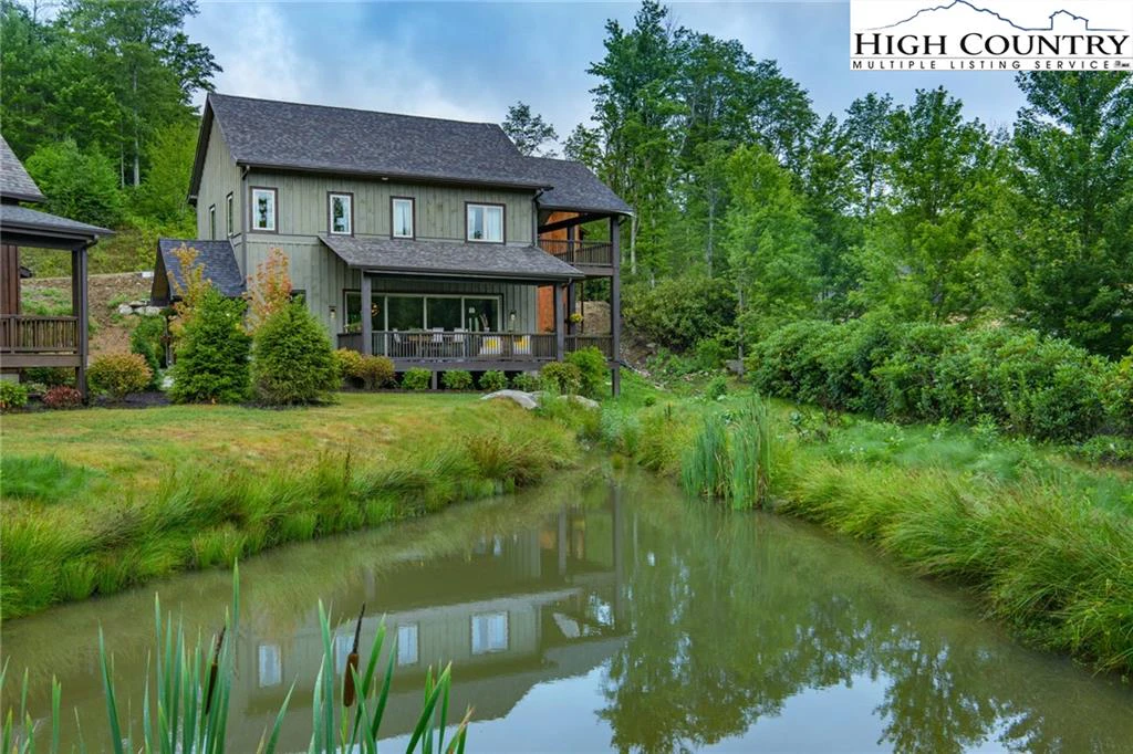 Image number 19 for the current listing
