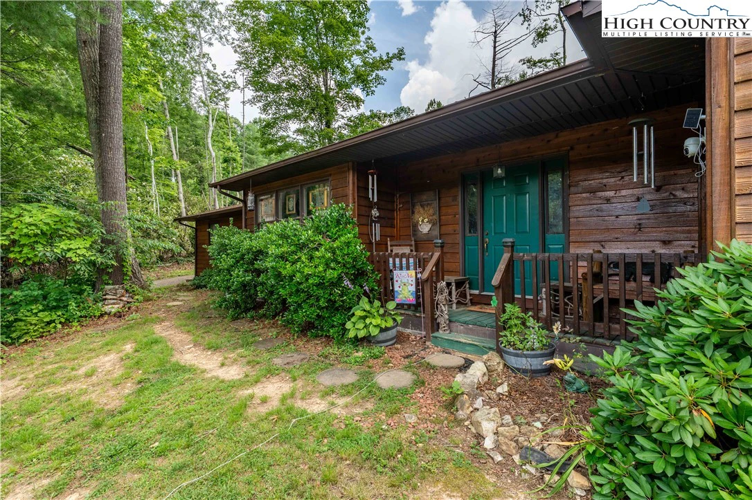 Image number 9 for the current listing