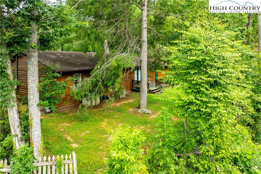 Image number 16 for the current listing