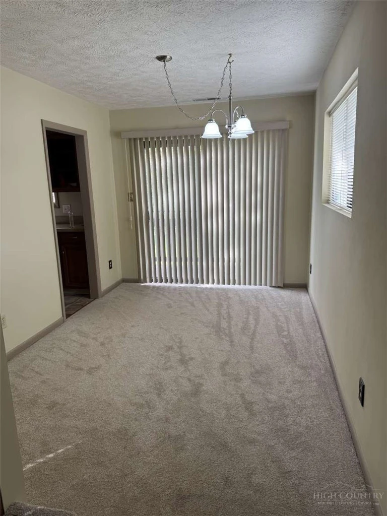 Image number 7 for the current listing