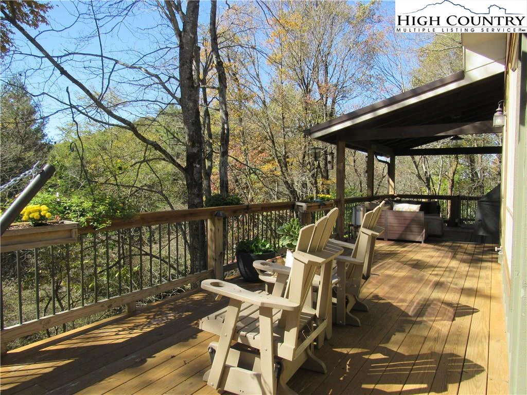 Image number 12 for the current listing