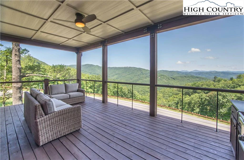 Image number 21 for the current listing