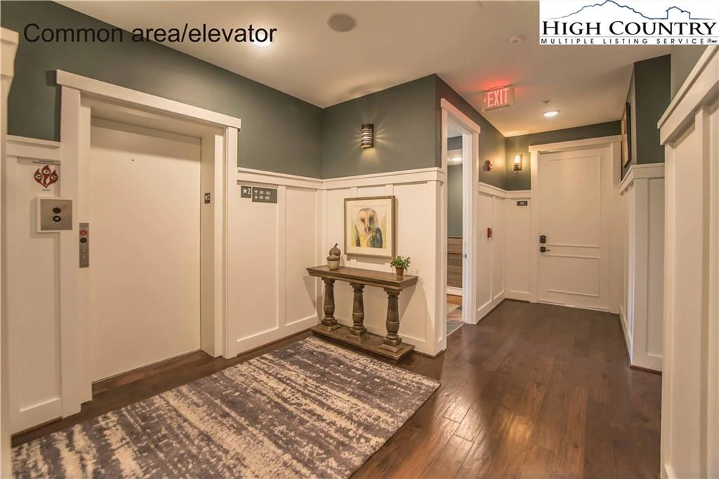 Image number 9 for the current listing